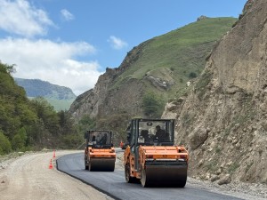 В Кабардино-Балкарской Республике продолжается реконструкция участка дороги Чегем-2 – Булунгу