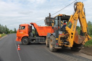 В Костромской области ремонтируют подъезд к Медведкам